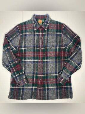 Ralph Lauren Lambswool Heavy Flannel
Shacket Sz Petite Med Like New